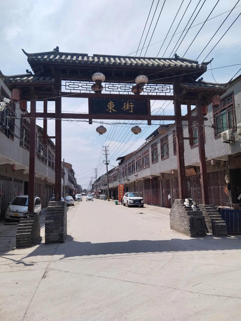 亚洲丰满少妇一区二区的相关介绍