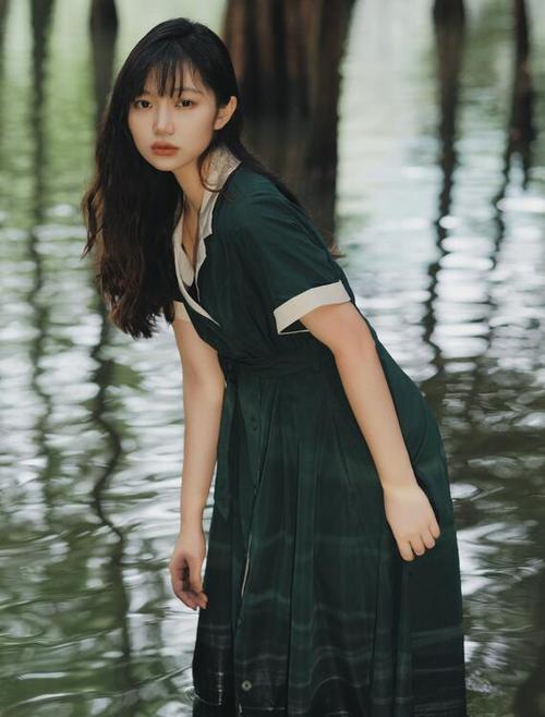 亚洲少妇中出一区的相关介绍
