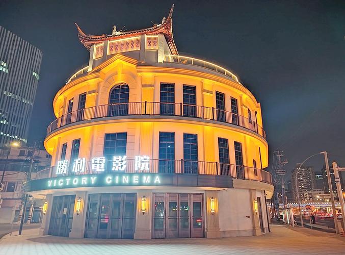 18禁在线播放三上av插的相关介绍