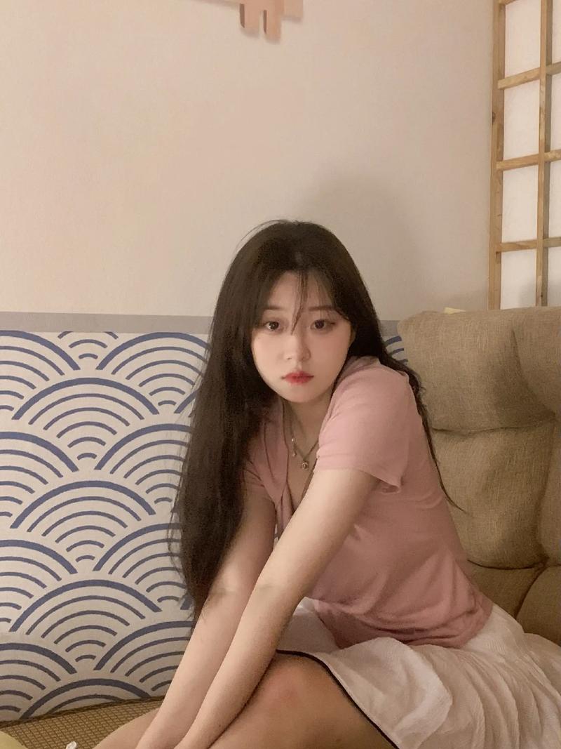 裴喜君被c到高潮的小说的相关介绍