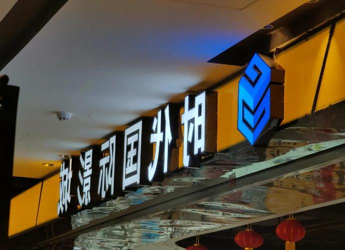 日韩少妇诱惑熟女按摩av的相关介绍