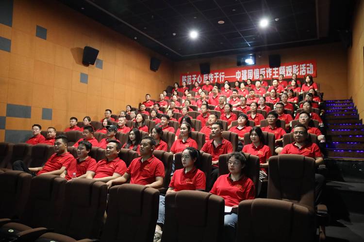 一边摸一边舔受不了了的相关介绍
