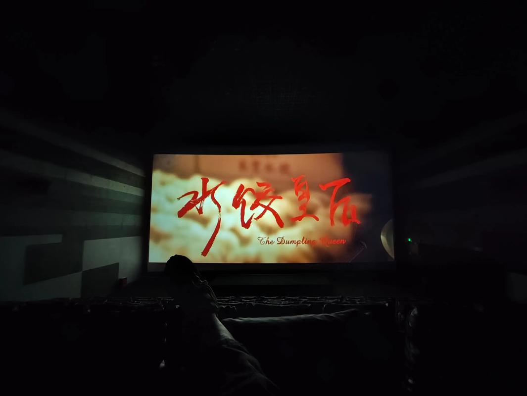 我和熟妇邻居的性事(1)的相关介绍