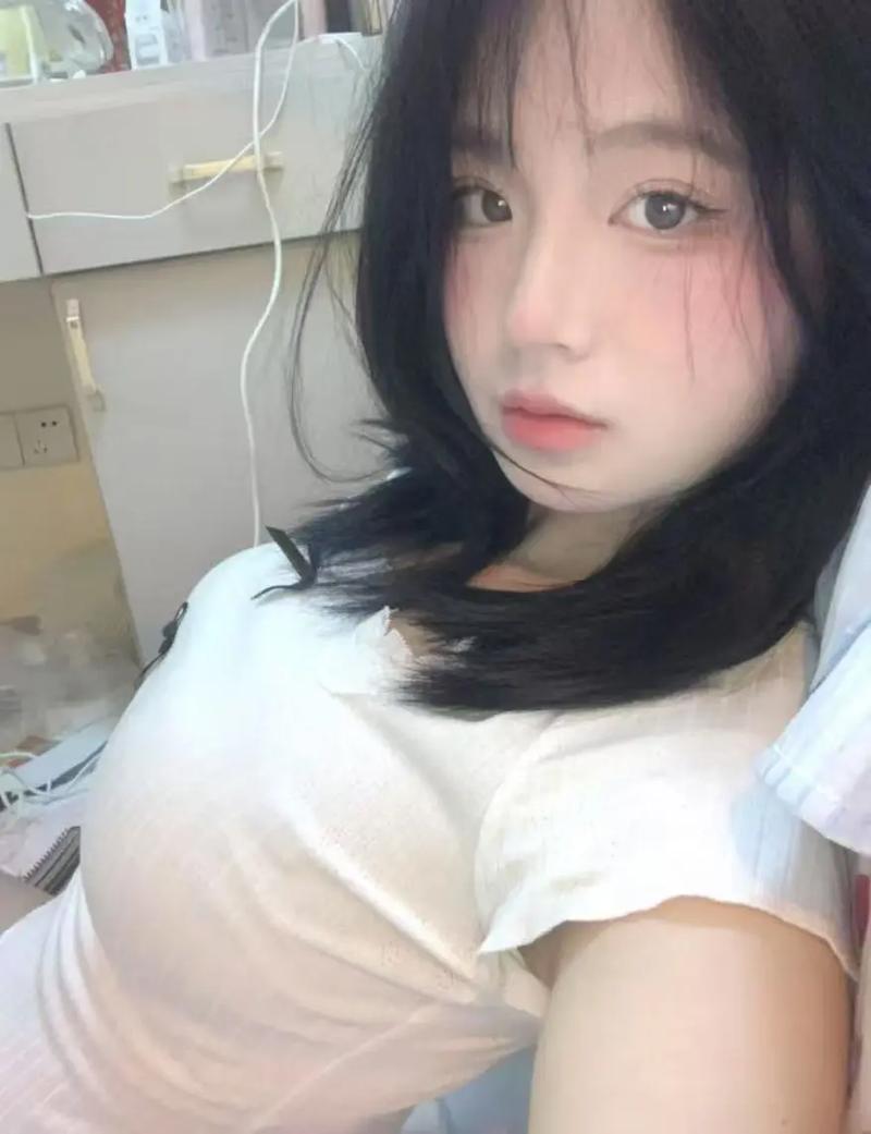 亚洲少妇25p的相关介绍