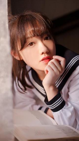 私人影院看电影的相关介绍