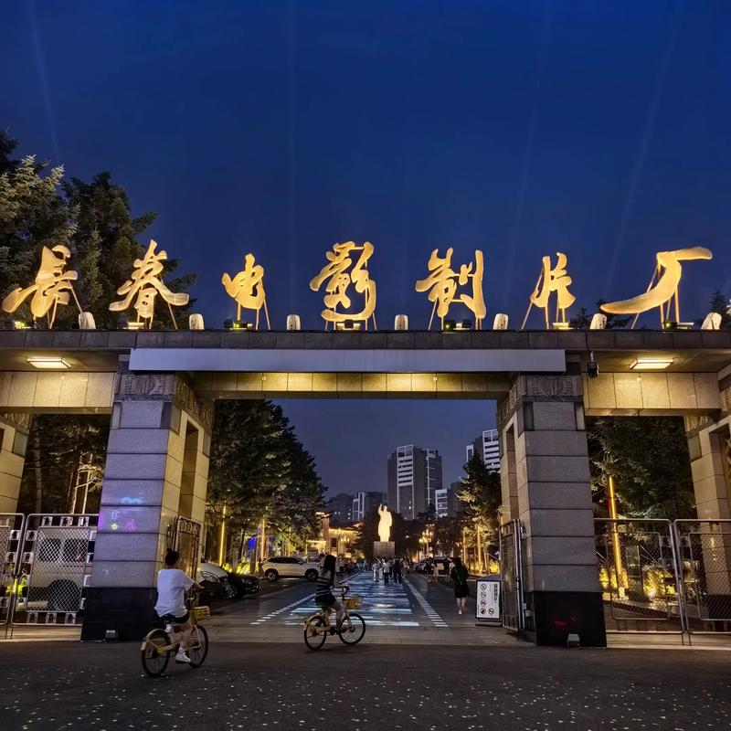 官场强上人妻少妇小说的相关介绍