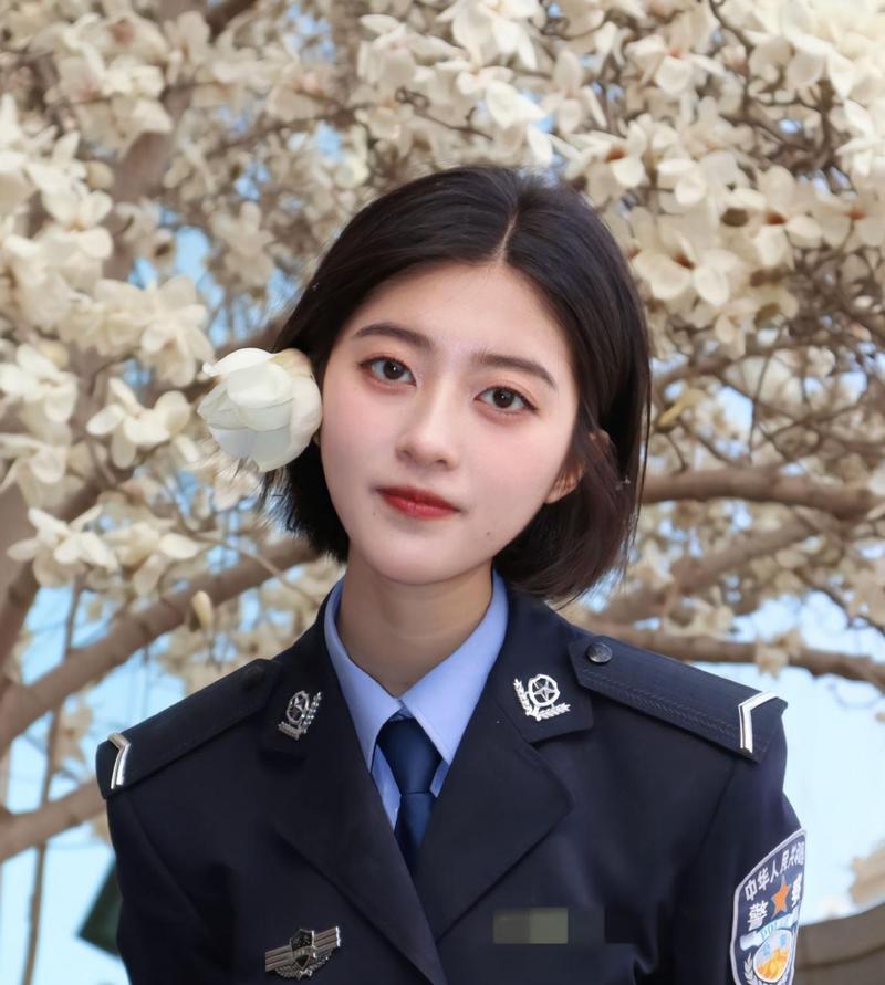饥渴的少妇av的相关介绍